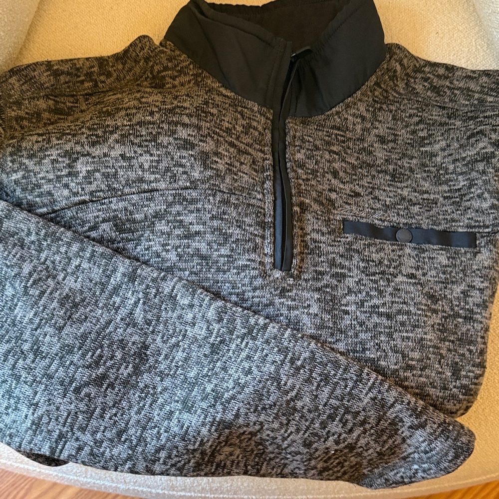 Eddie Bauer Men's Charcoal and Black Zip-Up Sweater